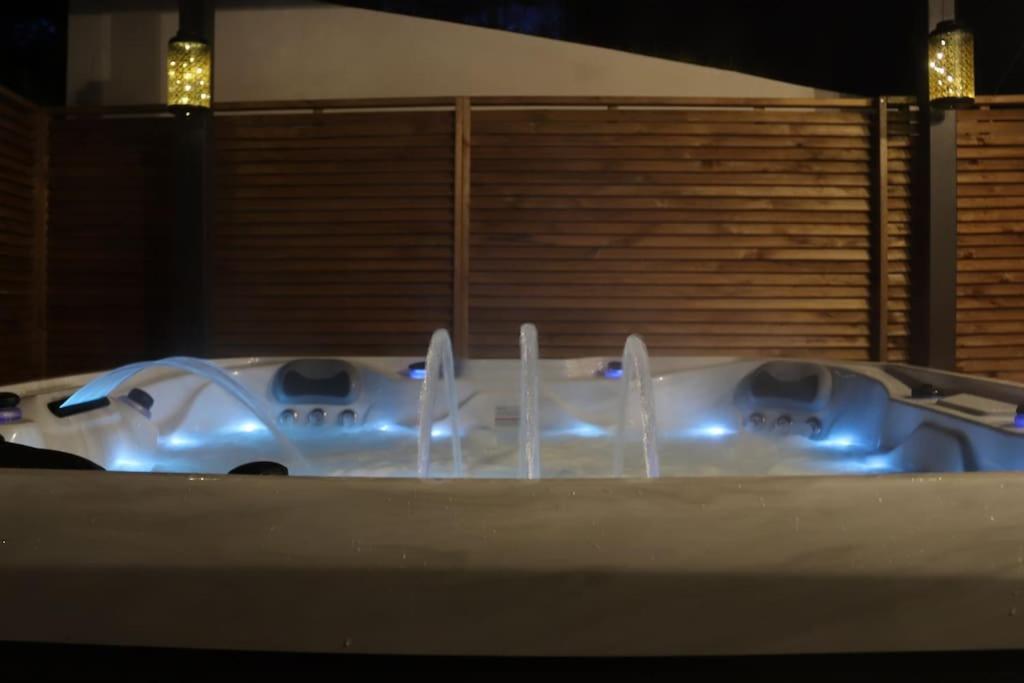 Spa & Serenite, Aux Portes De Disney Et De Paris Villiers-sur-Morin Kültér fotó